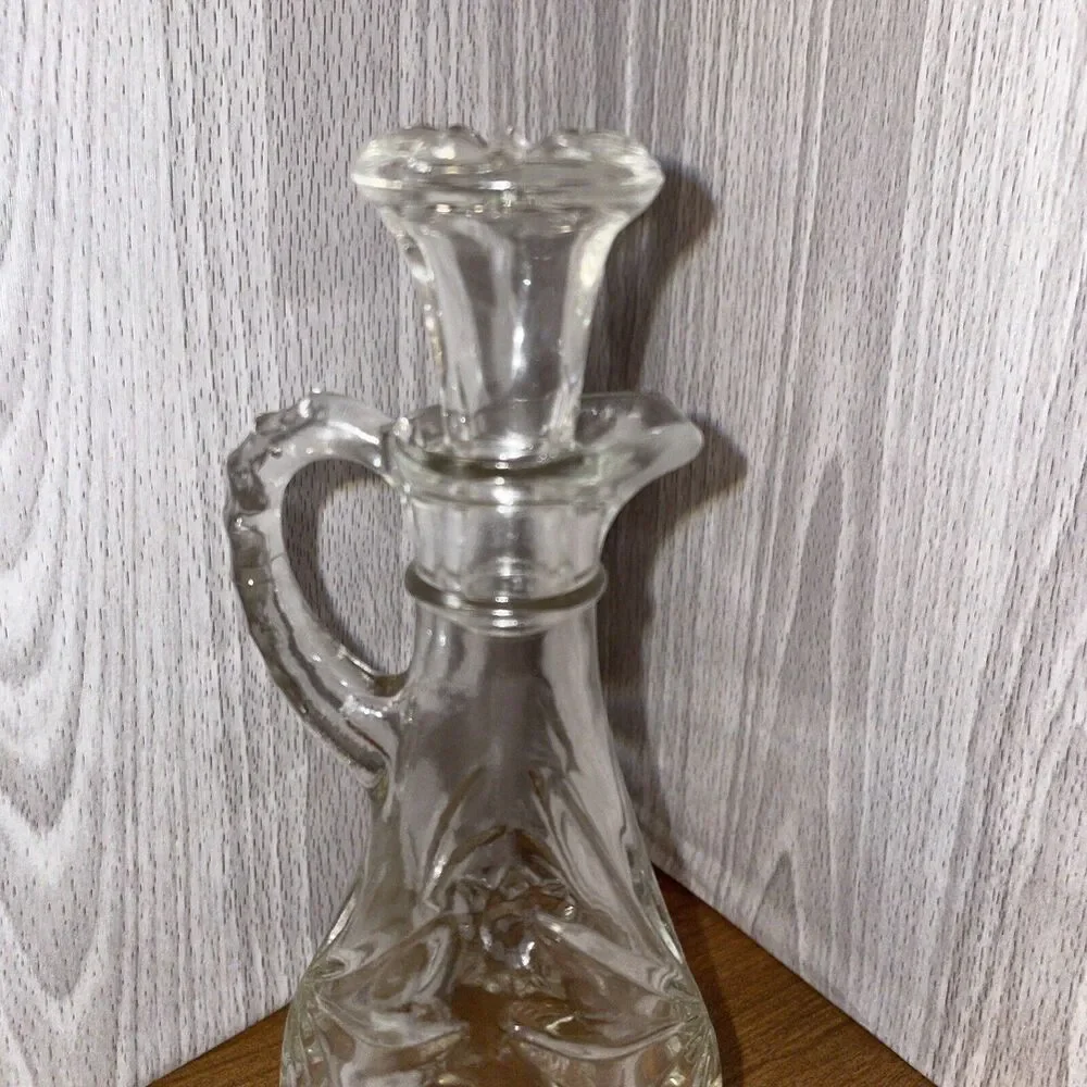 Anchor Hocking Star of David Clear Glass Vinegar Cruet And Stopper 8 Inches Tall